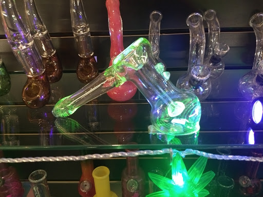 Herb Shop «Traders Smoke Shop», reviews and photos, 14880 N Northsight Blvd #104, Scottsdale, AZ 85260, USA