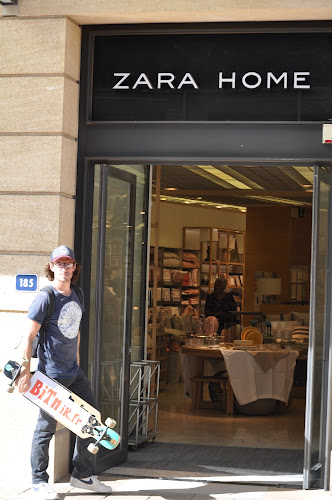 Magasin de vêtements ZARA Aix-en-Provence