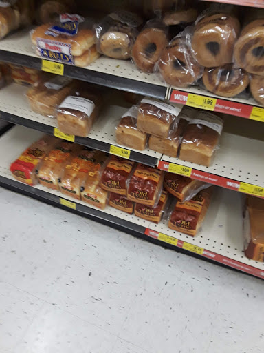 Grocery Store «Grocery Outlet Bargain Market», reviews and photos, 3 Parkside Ave, Shillington, PA 19607, USA