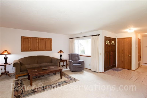 Vacation Home Rental Agency «Beach Bum Holiday Rentals», reviews and photos, 702 Dolliver St, Pismo Beach, CA 93449, USA