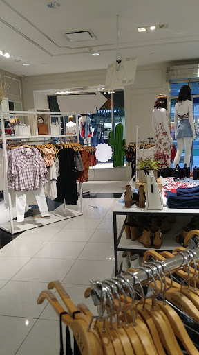 Clothing Store «F21 XXI», reviews and photos, 8040 Mall Walk, Yonkers, NY 10704, USA