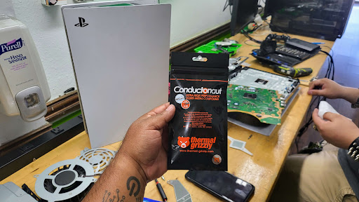 Computer Store «Computer Guys of Dallas Phone, Tablet, Gaming, Electronic Repair», reviews and photos, 1401 S Buckner Blvd #115, Dallas, TX 75217, USA