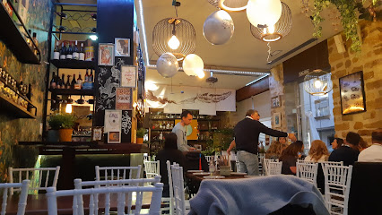 Restaurante Arya - Pl. López Almagro, 1, 23400 Úbeda, Jaén, Spain