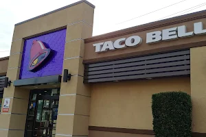 Taco Bell image