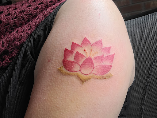 Explore finger tattoo ideas for guys, creative tattoo ideas in Bronx, available at Glorious Tattoo Studios