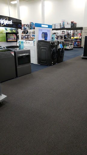 Electronics Store «Best Buy», reviews and photos, 1334 Winston Plaza, Melrose Park, IL 60160, USA