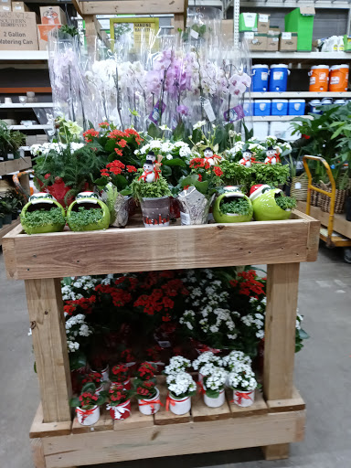 Home Improvement Store «The Home Depot», reviews and photos, 955 N Randall Rd, Elgin, IL 60123, USA