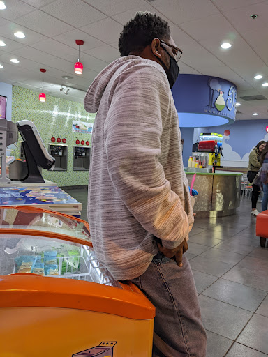 Frozen Yogurt Shop «Gracie Bleu Frozen Yogurt», reviews and photos, 9155 Poplar Ave, Germantown, TN 38139, USA