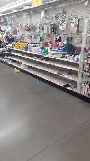 Discount Store «Dollar General», reviews and photos, 1210 W Visalia Rd, Exeter, CA 93221, USA