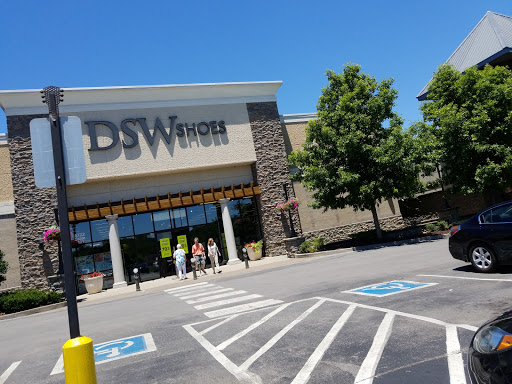 Shoe Store «DSW Designer Shoe Warehouse», reviews and photos, 6722 Charlotte Pike, Nashville, TN 37209, USA