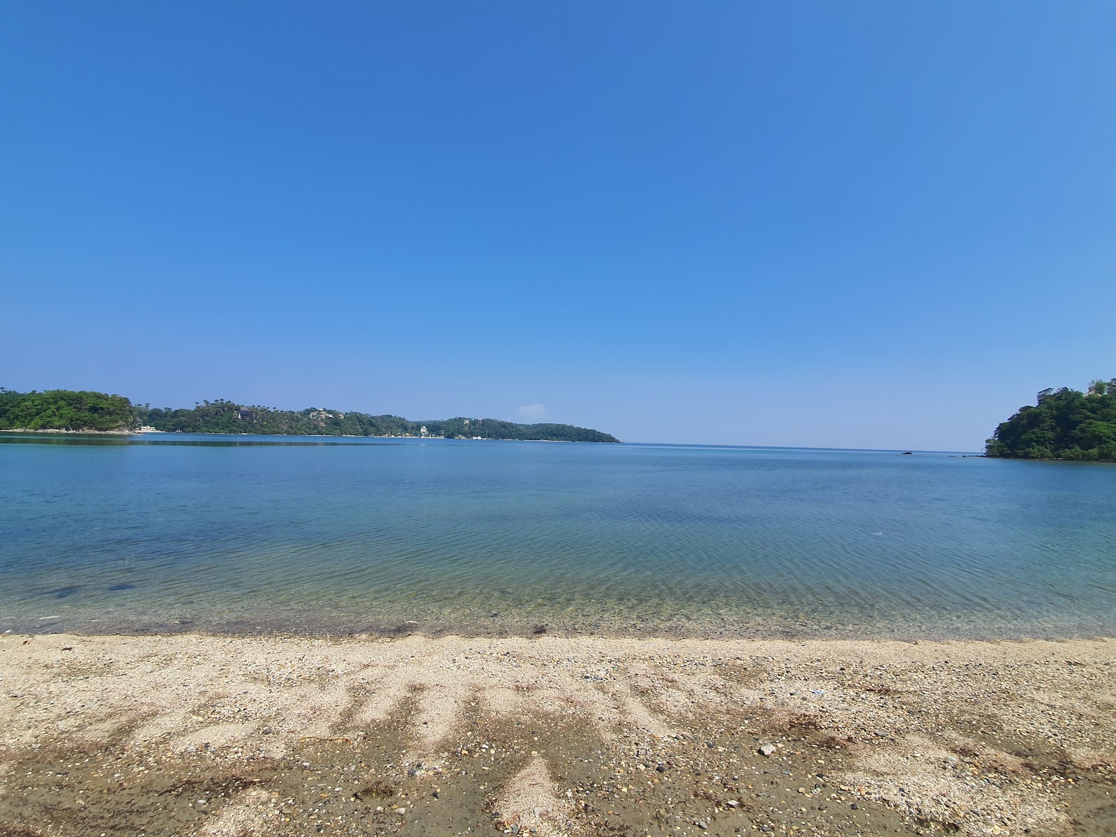 Hundura Beach的照片 带有宽敞的海岸