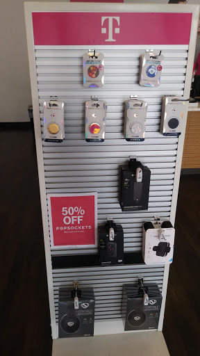 Cell Phone Store «T-Mobile», reviews and photos, 5825 Lincoln Ave, Buena Park, CA 90620, USA