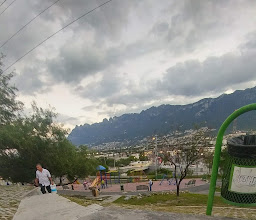 LINEAL CLOUTHIER Park photo