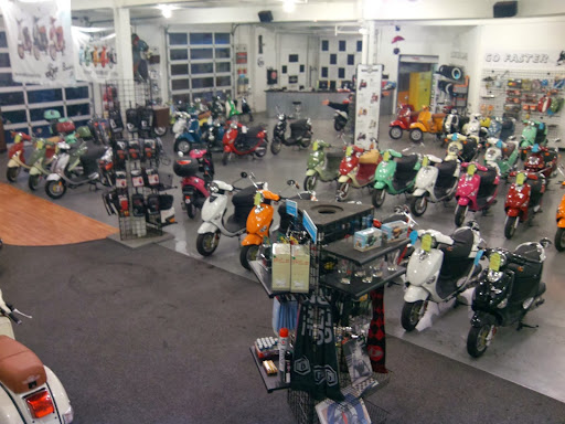 Motor Scooter Dealer «Scooterworks Chicago», reviews and photos, 5410 N Damen Ave, Chicago, IL 60625, USA