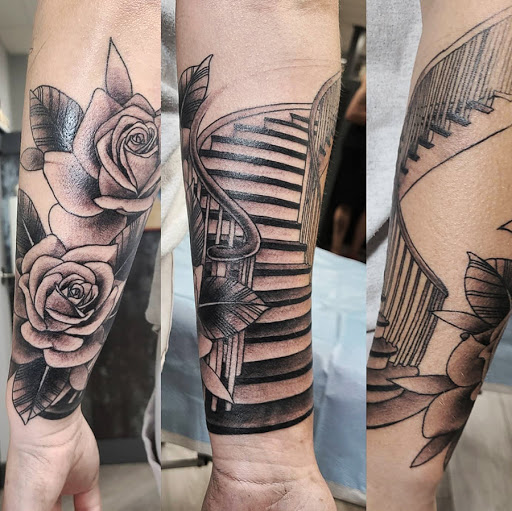 Explore leg tribal tattoo ideas, creative tattoo ideas in Nashville, available at Titan Tattoo