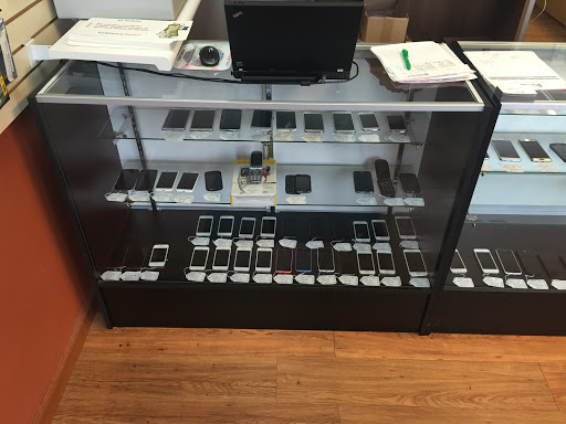 Cell Phone Store «CellPhone Doctor», reviews and photos, 10478 Shelbyville Rd, Louisville, KY 40223, USA