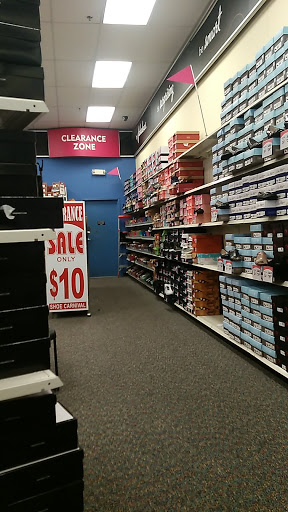 Shoe Store «Shoe Carnival», reviews and photos, 2823 West Expressway 83, Harlingen, TX 78550, USA