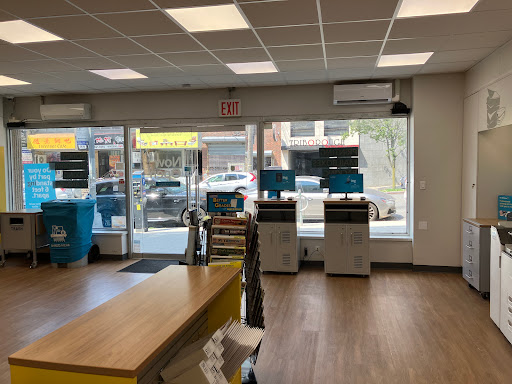 Shipping and Mailing Service «The UPS Store», reviews and photos, 3511B Farrington St, Flushing, NY 11354, USA