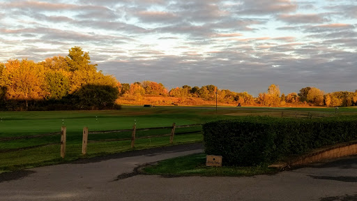 Golf Course «Lyon Oaks Golf Club», reviews and photos, 52251 Pontiac Trail, Wixom, MI 48393, USA