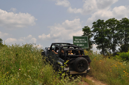 Car Dealer «Wickstrom Chrysler Jeep Dodge Ram», reviews and photos, 660 W Northwest Hwy, Barrington, IL 60010, USA