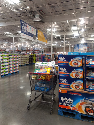 Warehouse store «Costco Wholesale», reviews and photos, 10088 Gulf Center Dr, Fort Myers, FL 33913, USA
