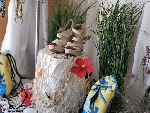 Thrift Store «Top Notch Thrift Store», reviews and photos, 1844 Columbia Blvd, St Helens, OR 97051, USA