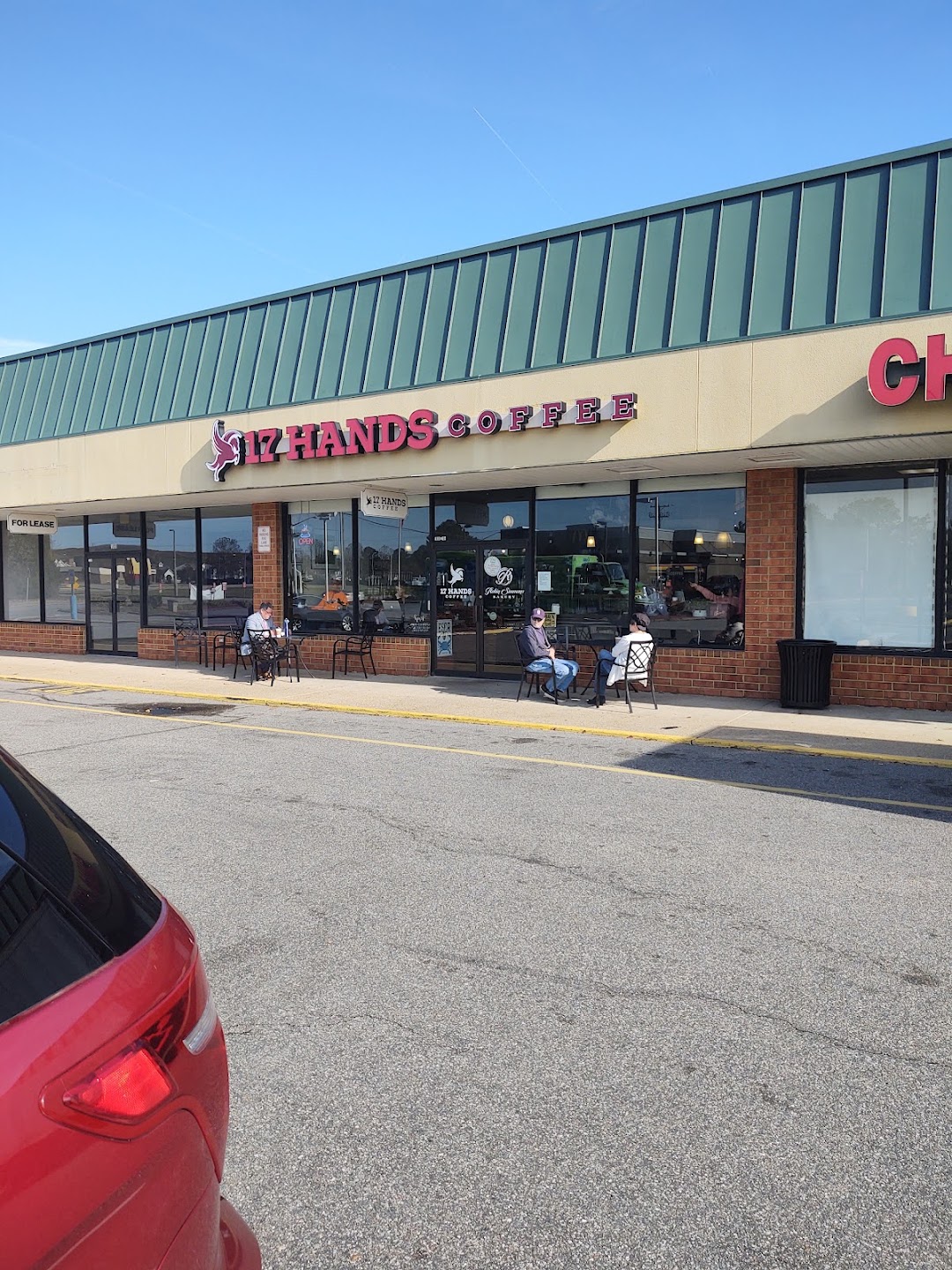 17 Hands Coffee/Robin Simmons Bakery