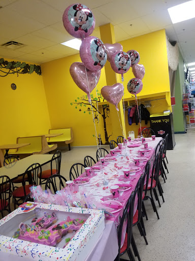 Amusement Center «Jeepers!», reviews and photos, 14600 Lakeside Cir, Sterling Heights, MI 48313, USA