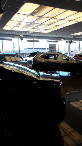 Nissan Dealer «John Amato Nissan», reviews and photos, 5200 N Port Washington Rd, Glendale, WI 53217, USA