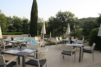 Atmosphère du Restaurant Table d'hôtes Du Hameau Fleur de Pierres à Murs - n°2