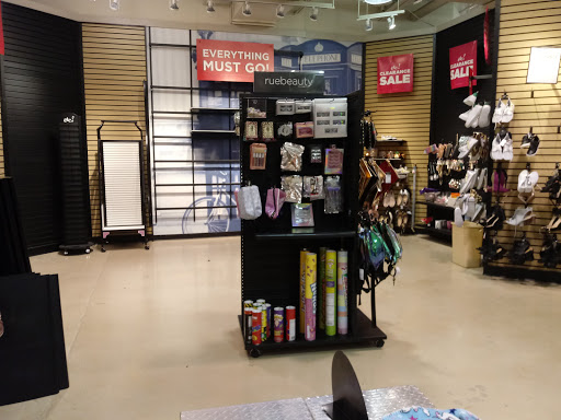 Clothing Store «rue21», reviews and photos, 1500 E Court St #680, Seguin, TX 78155, USA