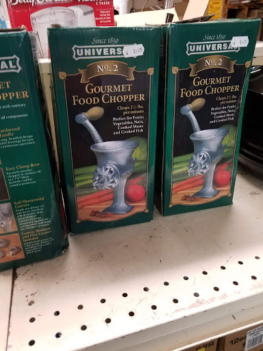 Discount Store «Salvage Discount Store», reviews and photos, 4307 Kernersville Rd, Kernersville, NC 27284, USA