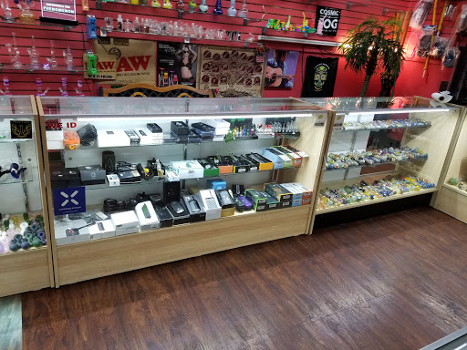 Tobacco Shop «Tobacco &more smoke & vape shop», reviews and photos, 11924 Seminole Blvd, Largo, FL 33778, USA