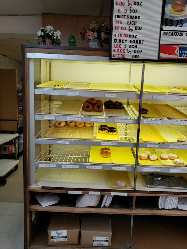 Donut Shop «Turner Donut Shop», reviews and photos, 902 9th Ave W, Bradenton, FL 34205, USA