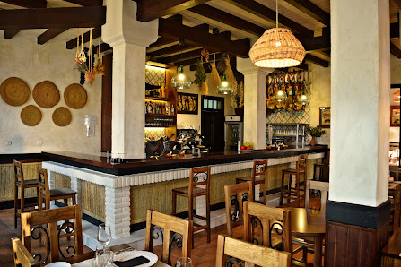 Restaurante Las Bellotas Avenida de los Trabajadores, s/n, 21290 Jabugo, Huelva, España