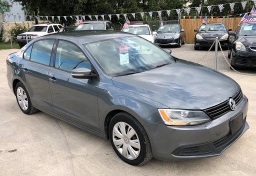 Used Car Dealer «Luxury Unlimited Auto Sales», reviews and photos, 11912 Potranco Rd, San Antonio, TX 78253, USA