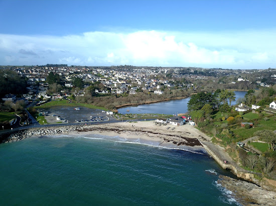 Swanpool beach
