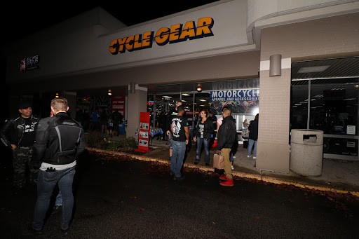 Motorcycle Parts Store «Cycle Gear», reviews and photos, 695 E Golf Rd, Schaumburg, IL 60173, USA