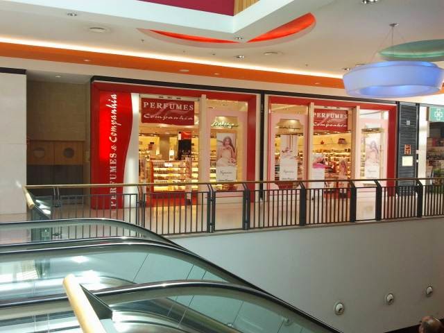 Perfumes & Companhia - Arena Shopping