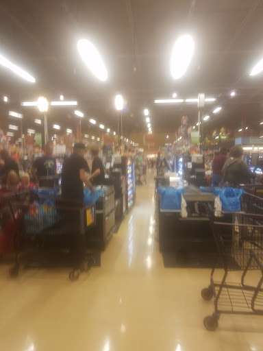 Supermarket «Giant Eagle Supermarket», reviews and photos, 9901 Mountain View Dr, West Mifflin, PA 15122, USA