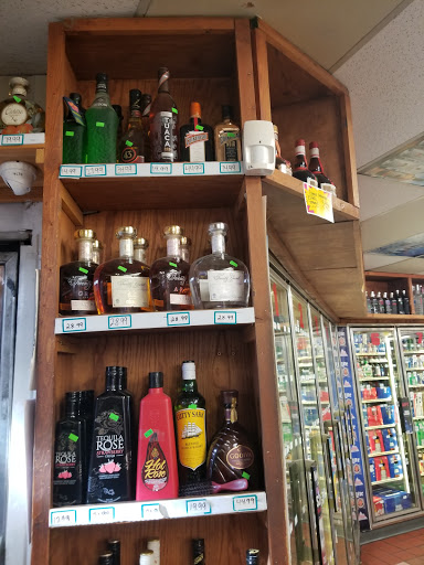 Liquor Store «Metro Convenience Liquor», reviews and photos, 7515 W Indian School Rd, Phoenix, AZ 85033, USA