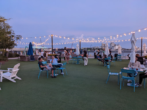 Shopping Mall «Channelside Bay Plaza», reviews and photos, 615 Channelside Dr #117, Tampa, FL 33602, USA