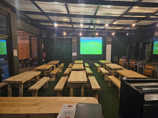 Stage Six Bar & Grill - Restaurant