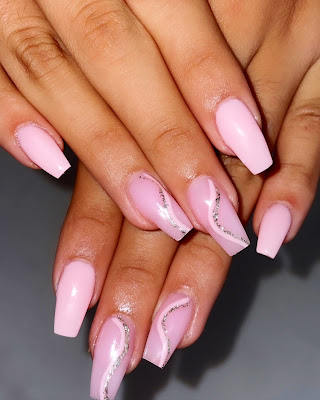Prothésiste ongulaire NailsByNawel Villenave d’Ornon à Villenave-d'Ornon