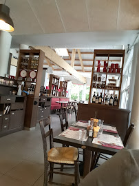 Atmosphère du Restaurant de grillades à la française Courtepaille à Jasseron - n°19