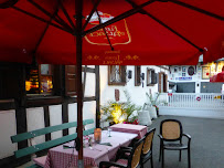 Atmosphère du Restaurant de spécialités alsaciennes Auberge A l'Agneau à Roppenheim - n°3