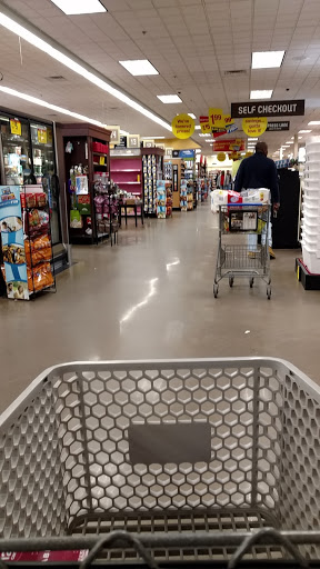 Grocery Store «Kroger», reviews and photos, 110 Dover Crossing Rd, Clarksville, TN 37042, USA