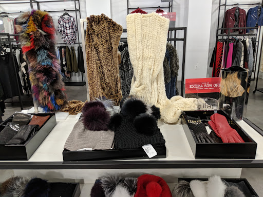 Department Store «Saks OFF 5TH», reviews and photos, 1675 Rockville Pike, Rockville, MD 20852, USA