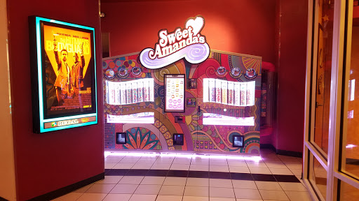 Movie Theater «Regal Cinemas Quaker Crossing 18», reviews and photos, 3450 Amelia Drive, Orchard Park, NY 14127, USA