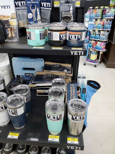 Grocery Store «Hannaford Supermarket», reviews and photos, 99 Main St, Gorham, ME 04038, USA